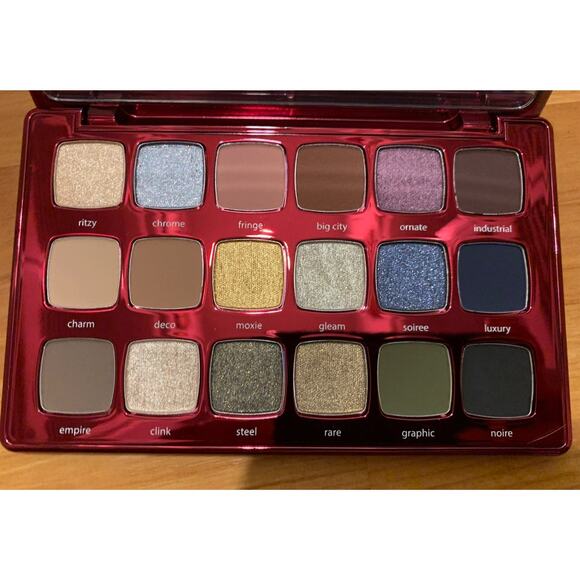 Tarte‎ Glamour Amazonian Clay Eyeshadow Palette - Picture 1 of 2